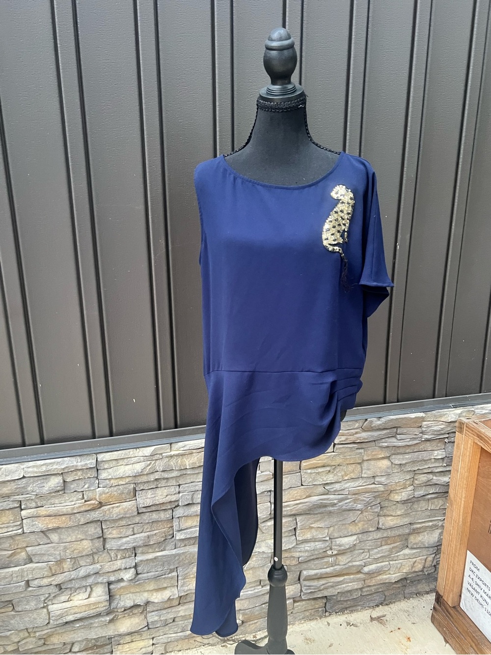 Trina Turk Navy Asymmetrical Hem Top with Gold Sequin Accent Sz XL